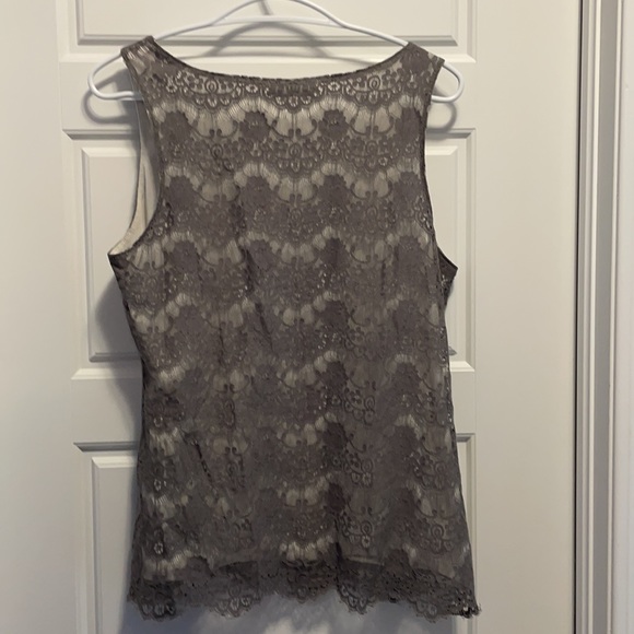 Banana Republic Lace Tank Size Medium - Picture 4 of 4